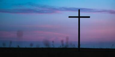 77-Jähriger bei Autounfallgestorben