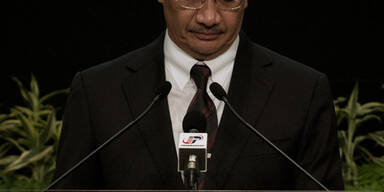 Verkehrsminister Hishammuddin Hussein informiert bei einer Pressekonferenz am Dienstag