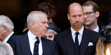 Prinz Williams eiskalter Plan: Andrew darf nicht zu Charles' Begräbnis!