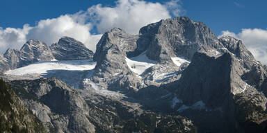 Urlauberpaar wollte mit Mietauto auf Dachstein fahren