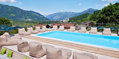 Dein Sommer-Spot in Kaprun: 4-Sterne-Lifestyle Hotel ever.grün