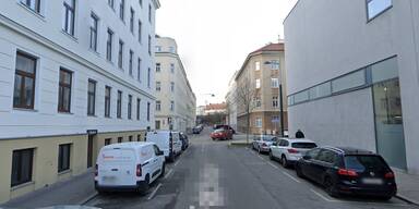 Nächste Messer-Attacke  - Mann (31) Hand durchstochen