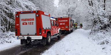 Feuerwehr kämpfte zu Weihnachten gegen Schneemassen