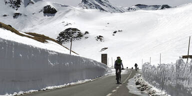 Schneeräumung auf der Großglockner-Hochalpenstraße 