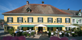 goldeneKroneAussen26.png