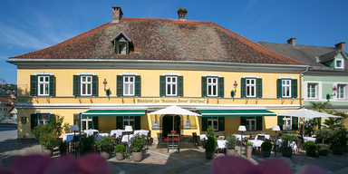 goldeneKroneAussen26.png