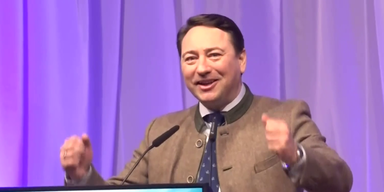 FPÖ-Haimbuchner mit Teilerfolg gegen "Omas gegen Rechts"