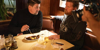 Tim Mälzer und Lukas Mraz erkunden Genussmetropole Wien