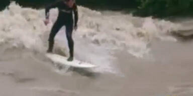 hochwasser_surfer.jpg