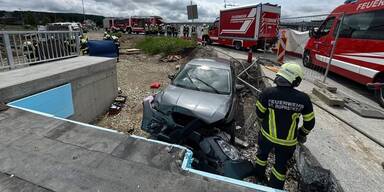 Autofahrer krachte ungebremst in Baustelle