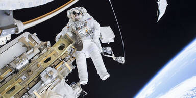 iss_astronaut_620_all_reute.jpg