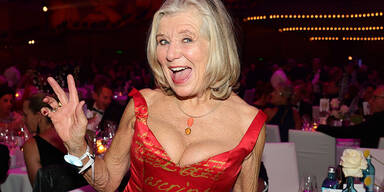 Ups! Schauspielerin Jutta Speidel ist Führerschein los & startet Spendenaktion