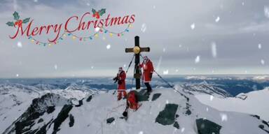 Weihnachtsmänner erobern den Großglockner