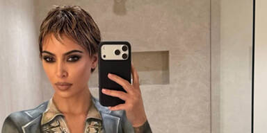 Kim Kardashian: Oben ohne für Magazincover - aber mit Zigarette