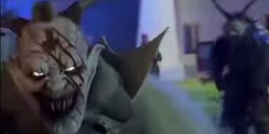 Oma packte ihn an Hörnern - erster Krampus verletzt