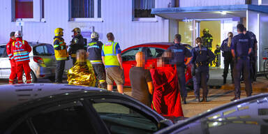 Feuerwehr evakuiert 110 Bewohner aus Hochhaus
