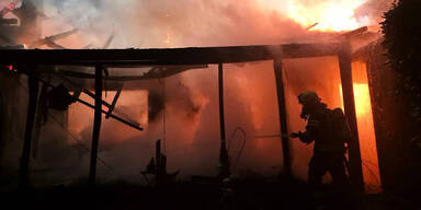 Frau stirbt bei Wohnhausbrand