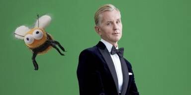 max raabe  hummeln-streicheln.jpg