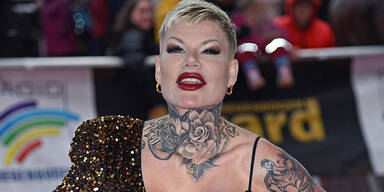 Schulden-Drama: Warum Dschungelkönigin Melanie Müller jetzt ihr 800.000-Euro-Haus verliert.