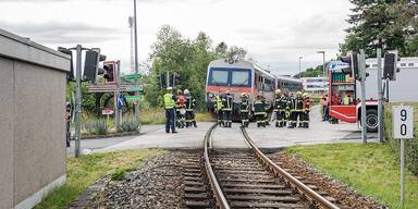 Bahnübergang bekommt Schranken.