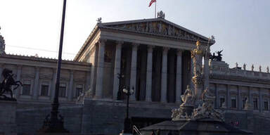 parlament.jpg