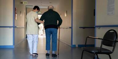 Schwer Kranker bekommt Pflegestufe 5