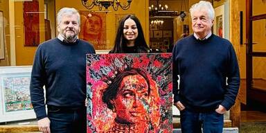 Künstlerin Margarita Gavrielova macht Silvia Schneider zur Göttin