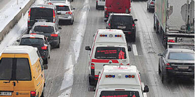 Stau in der Rettungsgasse 