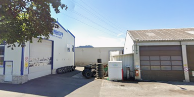 Freie Tankstelle in Weißenkirchen.