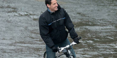 "Sandy" erreicht New York