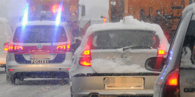 Österreich versinkt im Schnee