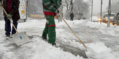 Österreich versinkt im Schnee