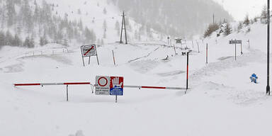 Schnee-Chaos in Tirol