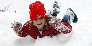 schnee_kind_apa.jpg