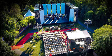 sk06_32_Europaballett_Sommer_Theater_Park_1_cEuropaballett (1).jpg