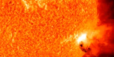 Gewaltige Eruption auf der Sonne