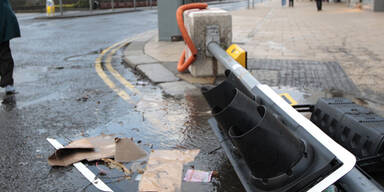 Sturm fegt über England