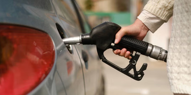 Erstes Land plant nächtliche Tankstellenschließung