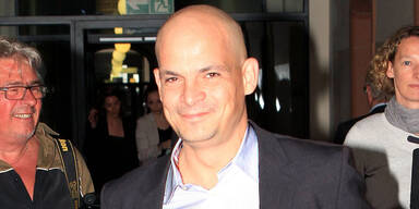 Drama um Ben Tewaag: Uschi Glas’ Sohn nach Stripclub-Eklat in Psychiatrie eingewiesen