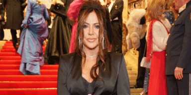 Simone Thomalla am Opernball mit BH-Blitzer und Hose - DAS steckt dahinter