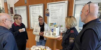 "Coffee with Cops" im Rathaus Schwechat