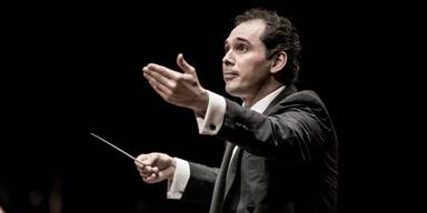 Tugan Sokhiev dirigiert Neujahrskonzert 2027