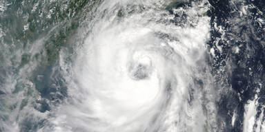 typhoon2277.jpg