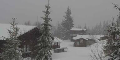Schneefall im Skigebiet Unterberg