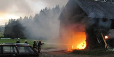 Brand nach Blitzeinschlag