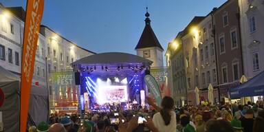 Ausgelassene Stimmung in Wels.